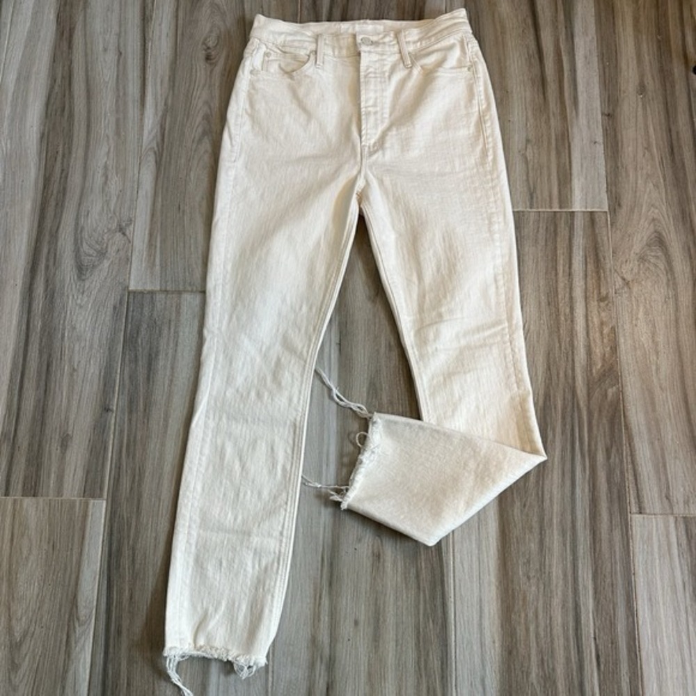 MOTHER  Superior Jeans Hi Rise Dazzler Ankle Fray  27 Superstitions Wash Classic